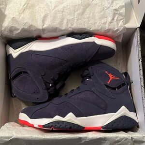 Jordan 7 Retro Q—Quai 54–Neutral Indigo/Bright Crimson Size 10